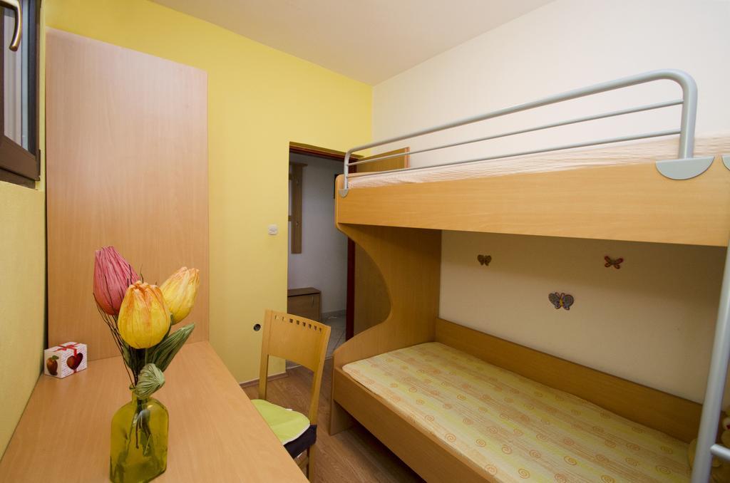 Antonia Apartments Zavalatica Extérieur photo
