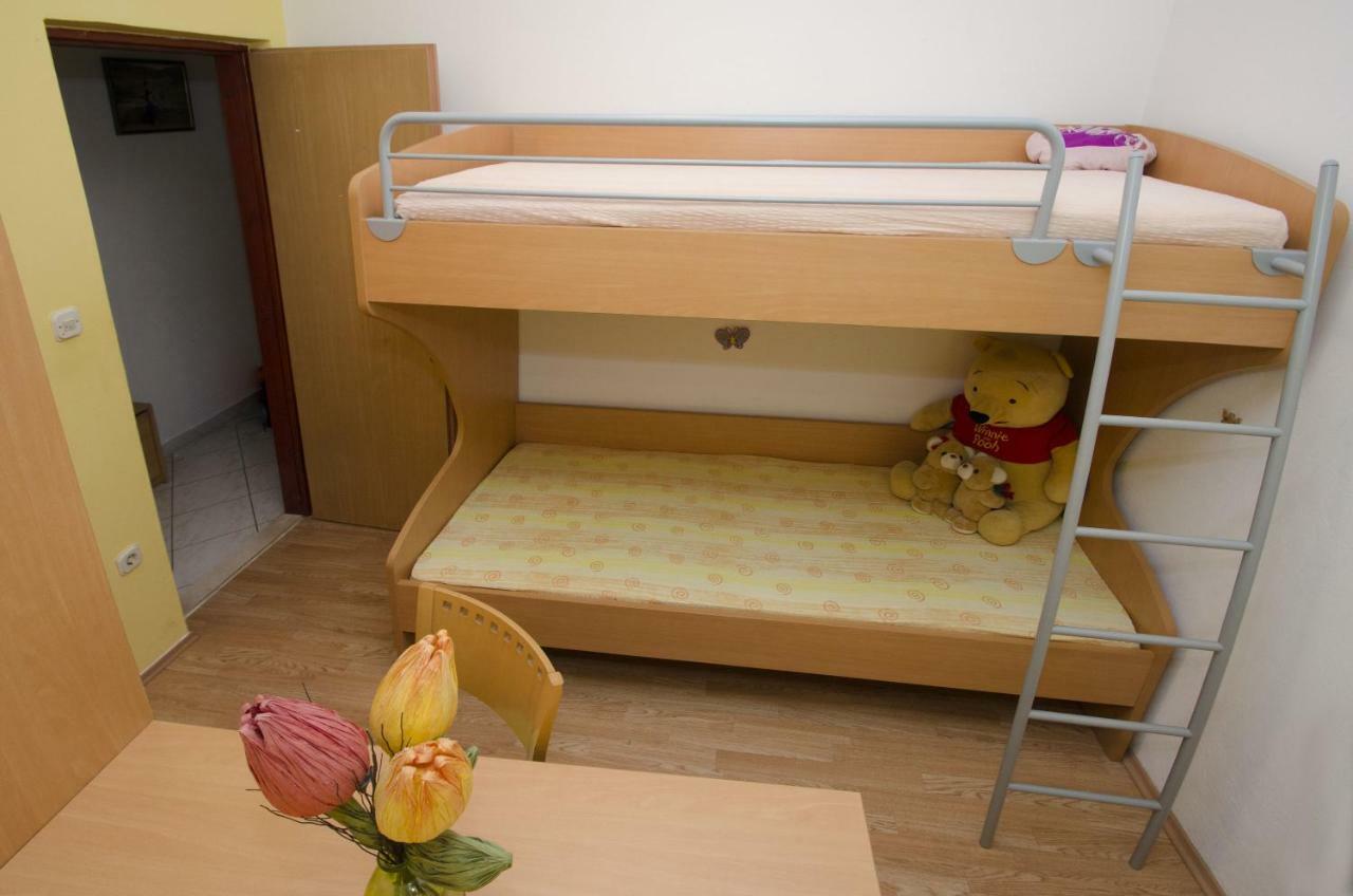 Antonia Apartments Zavalatica Extérieur photo